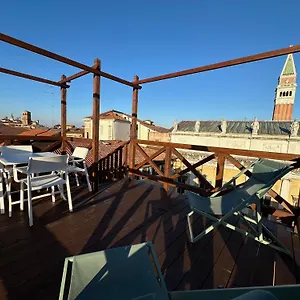 https://le-vele-di-venezia.hotelinveneto.com