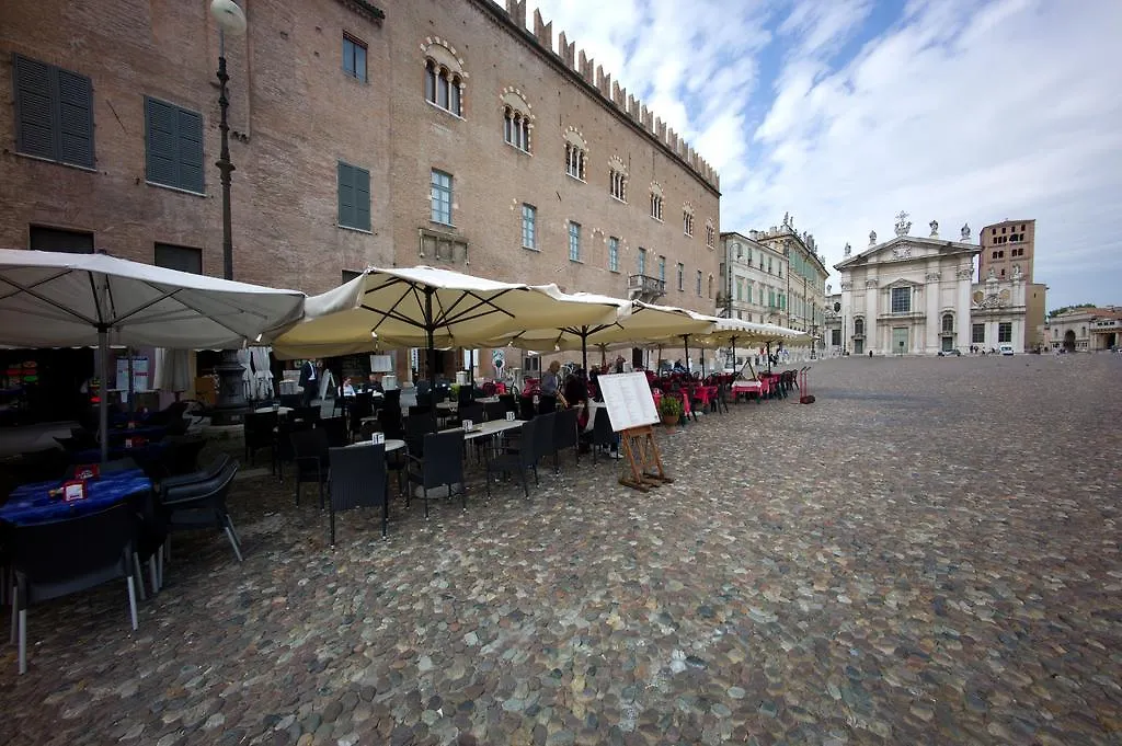 Palazzo Castiglioni Luxury Suite And Rooms Мантуя 0*,  Италия
